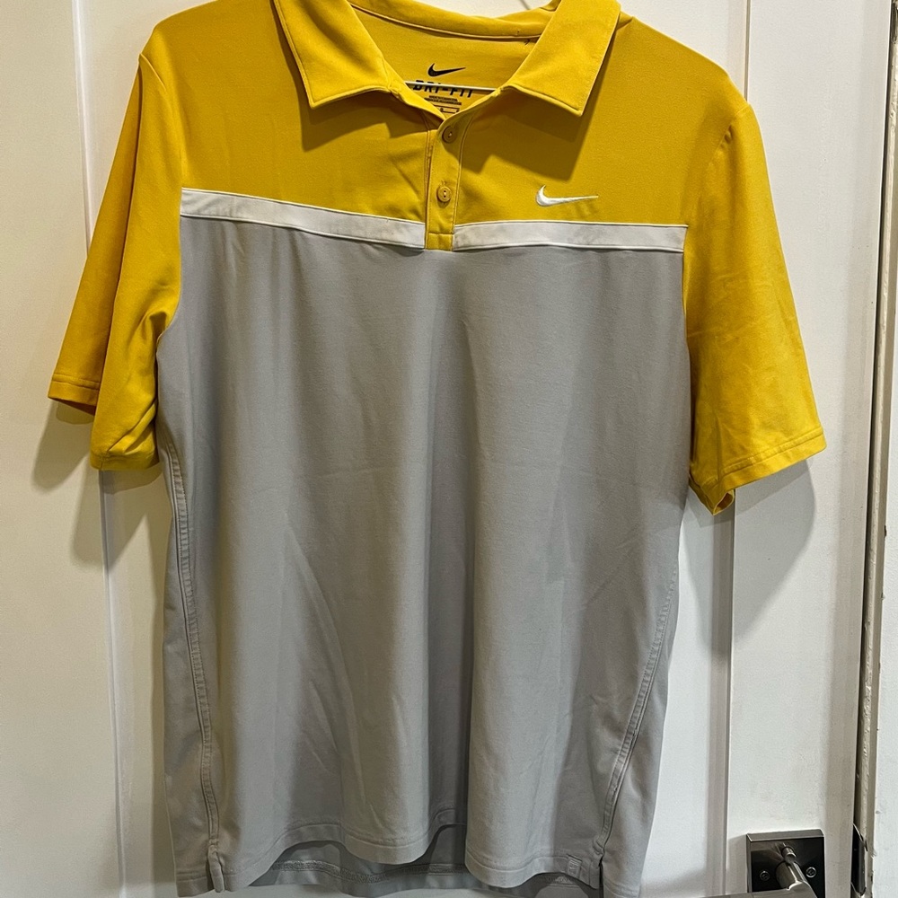 Mens Large Nike Vintage Dry Fit Buttoned Shirt